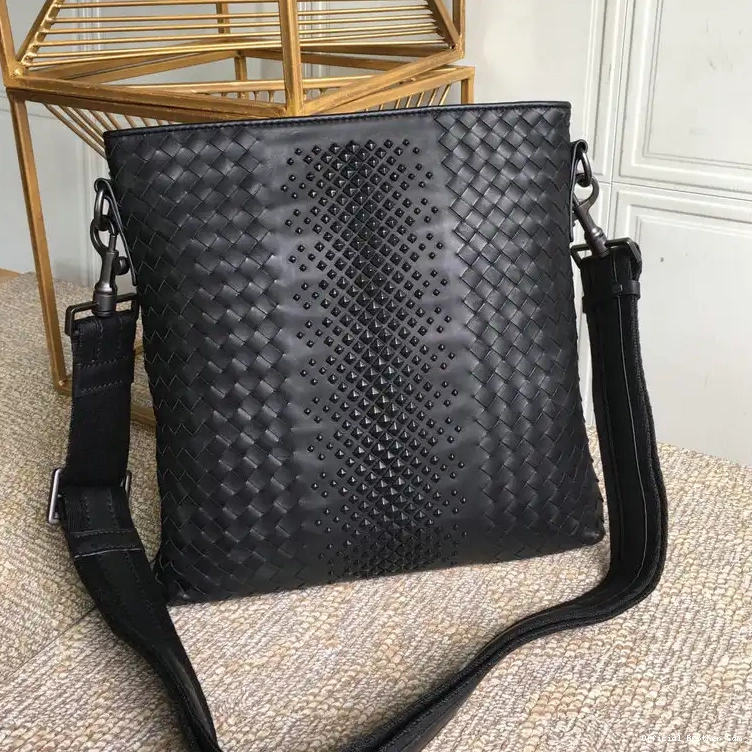 Official Brother Sam Veneta 2108SF0314 Bag Bottega 1015